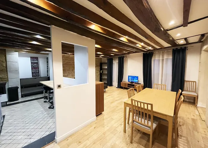 Urban Flat 43 - Charming Parisian Flat Near Grands Boulevards
