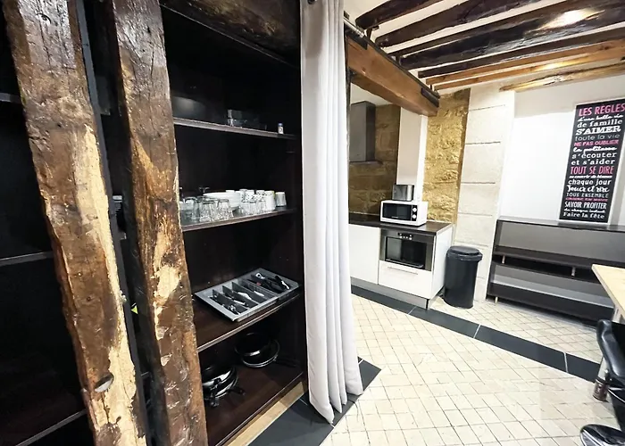 Urban Flat 43 - Charming Parisian Flat Near Grands Boulevards